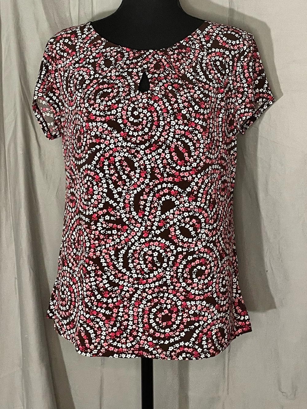 East 5th Y2K Pink and White Swirl Short-Sleeve Top